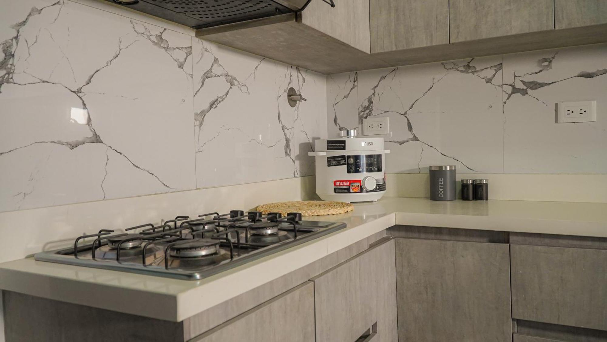 Casa Encanto, Apartamento - Habitaciones, Laureles-America ميديلين المظهر الخارجي الصورة